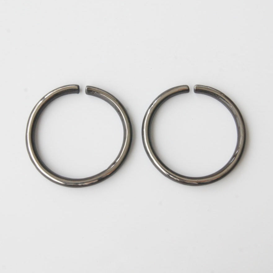 THIS SIDE Earrings M