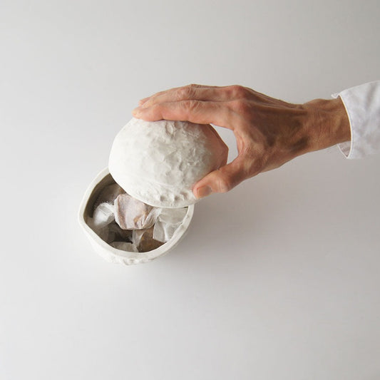 ALMOST WALNUT /Cookie Jar & Cookies